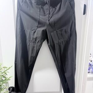 Apana Men's Charcoal Jogger Pants